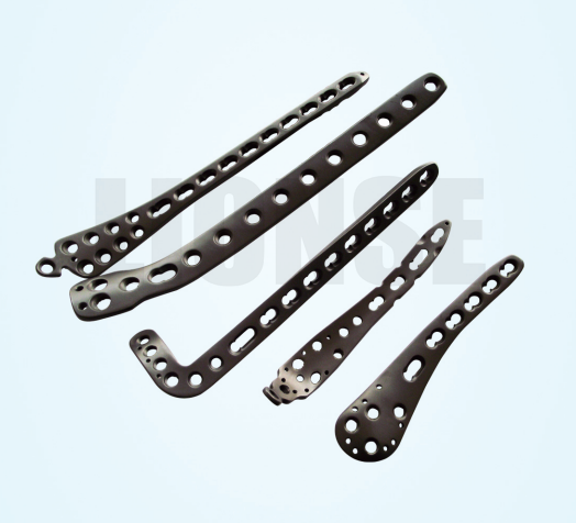 Dlaczego komponenty ze stopów tytanu są preferowane w implantach medycznych?