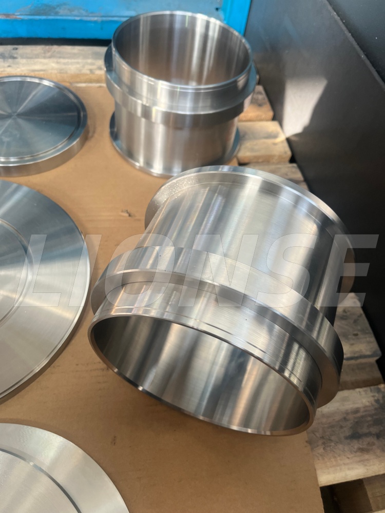 Czy tuleje robione na zamówienie są warte swojej ceny?